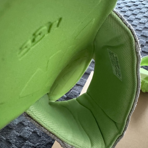 UGG Venture Daze Slide Sandals Neon Green Chunky Platform Suede Size 10/11 NIB - Picture 6 of 8